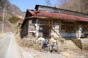 日窒鉱山の食堂