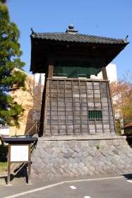 時の鐘（須坂、奥田神社）