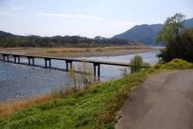 佐田沈下橋