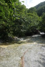 カムイワッカ湯の滝