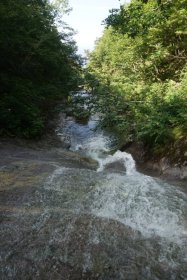 カムイワッカ湯の滝