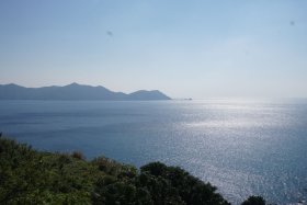 沖秋目島